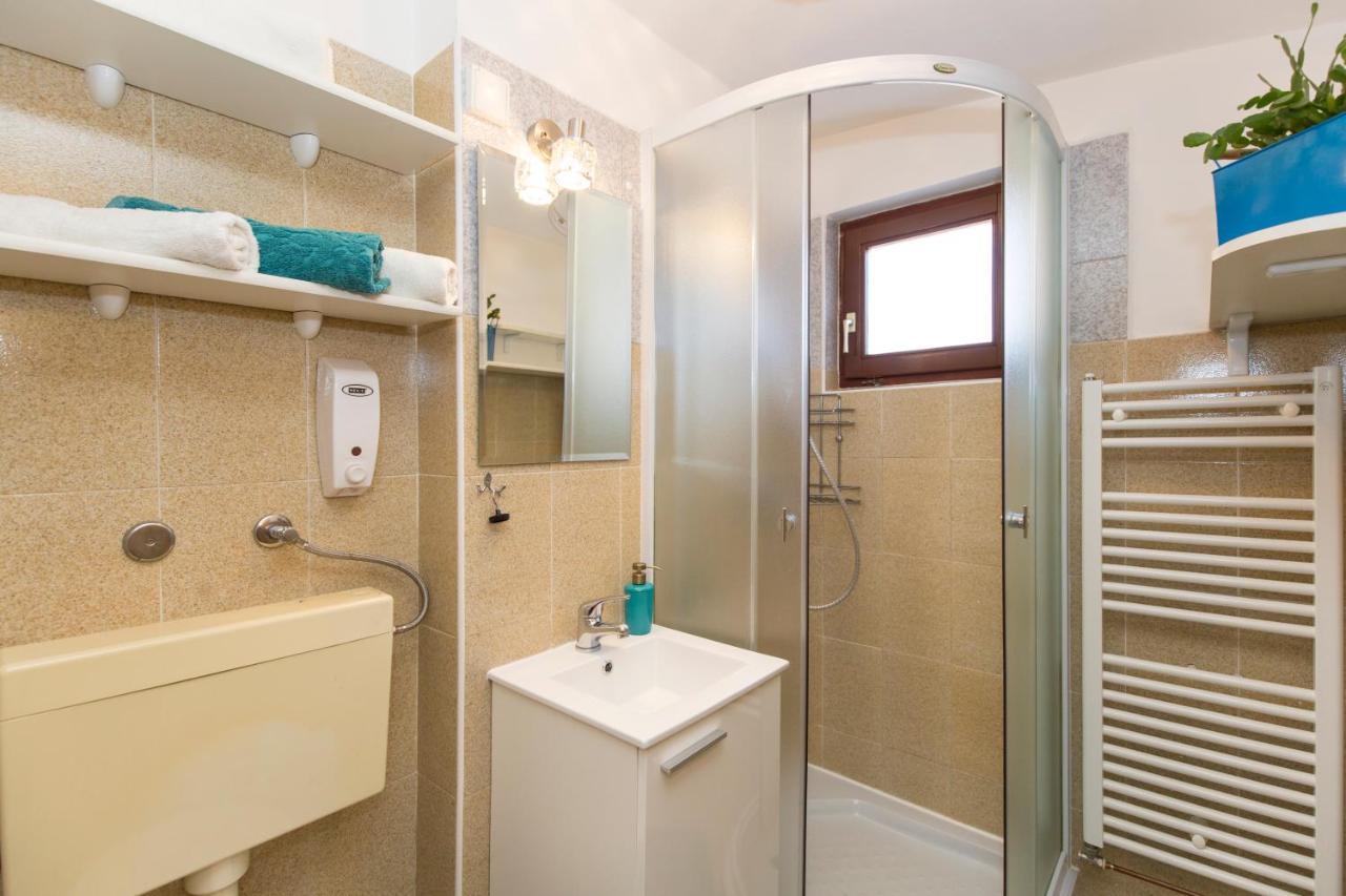 Studio Apartman Branka Labin  Eksteriør billede